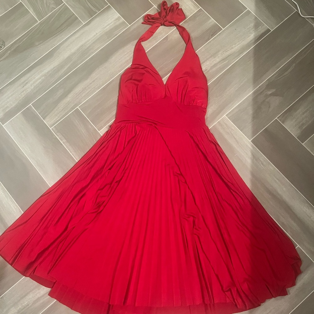 Halter Dress Pleats Stretchy Above the Knee - Size 2-4